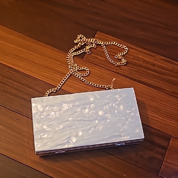 White and Gold Bride2Be Clutch - Picture 5 of 6